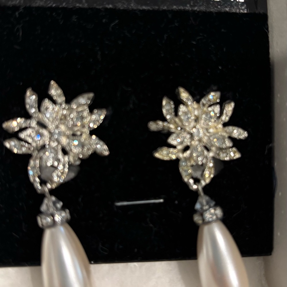 Vintage Crystal and Faux Pearl Drop Earrings